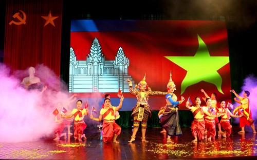 Giao lưu nghệ thuật Việt Nam - Campuchia - ảnh 2
