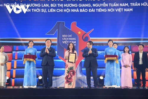 Báo chí tạo động lực, truyền cảm hứng, khơi dậy khát vọng phát triển, kiến tạo những giá trị mới cho đất nước - ảnh 3