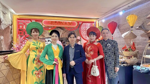 Đoàn nghệ thuật Việt Nam biểu diễn tại Sri Lanka nhân kỷ niệm 55 năm thiết lập quan hệ ngoại giao - ảnh 2