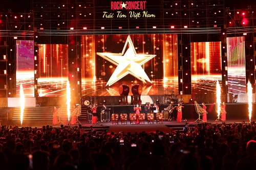 Tình yêu Tổ quốc thăng hoa cùng âm nhạc - ảnh 1