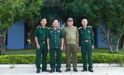 Nhà văn Châu La Việt - Đứa con của cắt chia và đoàn tụ - ảnh 1