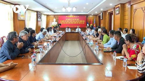 Cộng đồng người Việt tại Lào luôn hướng về quê hương đất nước     - ảnh 1