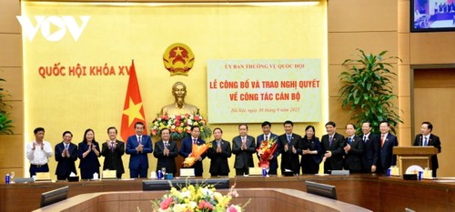 Chủ tịch Quốc hội Trần Thanh Mẫn dự Lễ công bố và trao nghị quyết về công tác cán bộ - ảnh 1