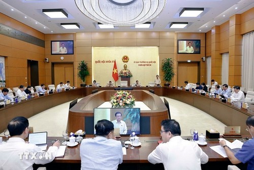 UBTVQH thảo luận các dự án luật về phát triển khoa học công nghệ, chuyển đổi số - ảnh 1