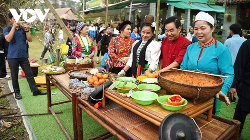 Tưng bừng “Chợ phiên vùng cao - Chào năm mới 2026” tại Làng Văn hóa - Du lịch các dân tộc Việt Nam - ảnh 2