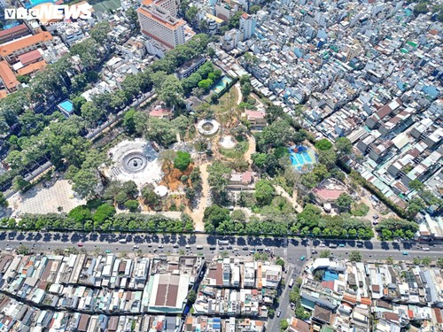 Lắp biểu trưng giọt nước ở khu vực Đài tưởng niệm nạn nhân COVID-19 - ảnh 11