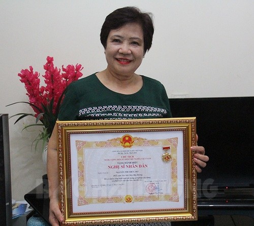 NSND Thúy Mơ người phụ nữ tài sắc chiếng chèo xứ Đông - ảnh 1