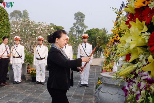 NA Chairwoman attends 1960 Ben Tre uprising ceremony - ảnh 1