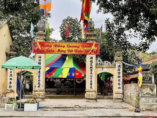 Thuy Khue – the street of village gates in Hanoi - ảnh 12