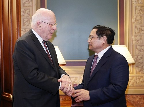 Vietnam, US keep working on overcoming war aftermath - ảnh 1