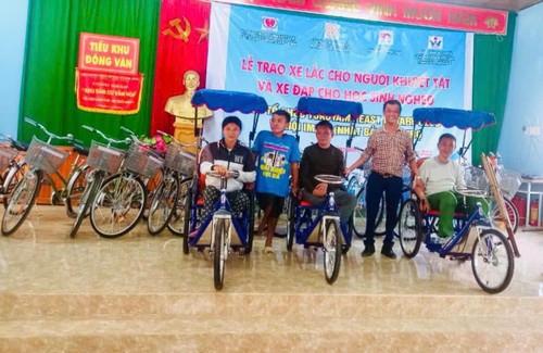 Quiet hero spreads hope through acts of kindness - ảnh 2