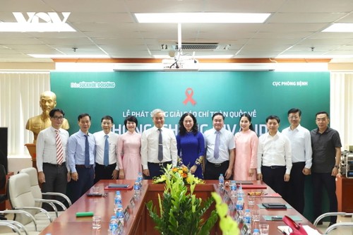 Vietnam on track to wipe out AIDS by 2030 - ảnh 1