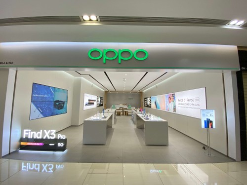 Oppo launches its first satellite service warehouse in Vietnam - ảnh 1