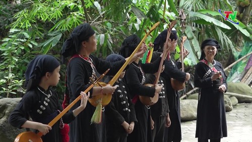 From stilt houses to schools, Then singing endures in Thai Nguyen - ảnh 1