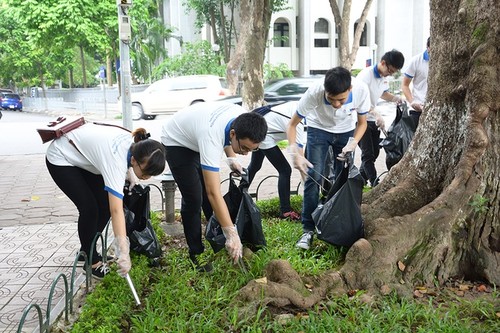 Việt Nam hưởng ứng Ngày Du lịch thế giới  - ảnh 1