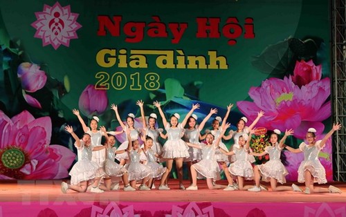 Ngày Gia đình Việt Nam có chủ đề gia đình là điểm tựa yêu thương  - ảnh 1