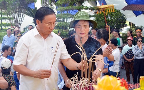 Linh thiêng ngày giỗ 10 nữ Thanh niên xung phong - ảnh 2