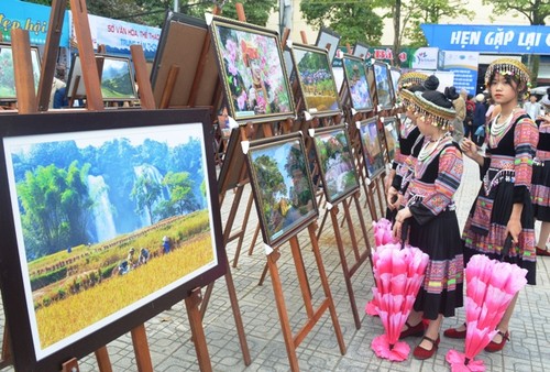 Chương trình du lịch “Qua miền di sản Việt Bắc”: Tôn vinh và phát huy nhiều giá trị văn hóa lịch sử - ảnh 2