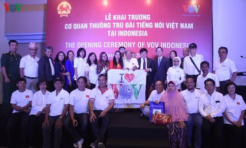 Thính giả Indonesia vui mừng khi VOV có cơ quan thường trú tại Jakatar - ảnh 1