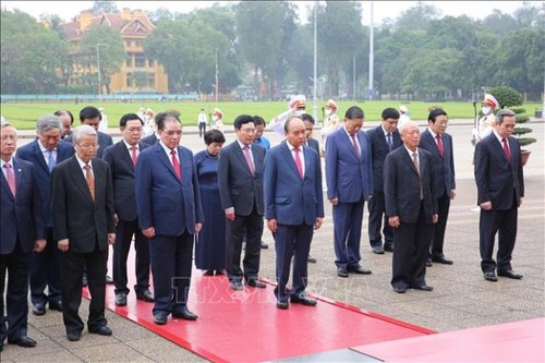 Lãnh đạo Đảng, Nhà nước viếng Lăng Chủ tịch Hồ Chí Minh - ảnh 1