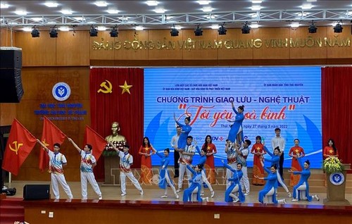 Giao lưu nghệ thuật “Tôi yêu hòa bình” - ảnh 1