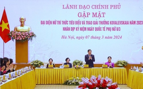 Gặp mặt nữ trí thức tiêu biểu và trao giải thưởng Kovalevskaia năm 2023 - ảnh 1