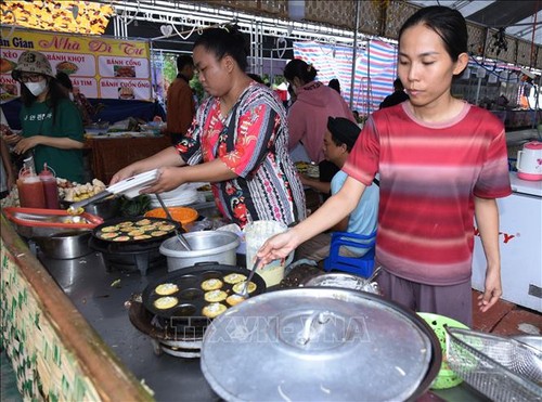 Khai mạc Ngày hội bánh dân gian Nam Bộ lần thứ I - ảnh 1