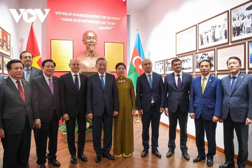 Khánh thành Phòng Lưu niệm Chủ tịch Hồ Chí Minh với ngành Dầu khí Việt Nam - Azerbaijan - ảnh 1