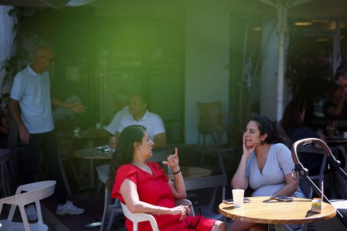 Đại sứ quán Việt Nam tại Israel tạm dừng tiếp nhận đăng ký sơ tán công dân - ảnh 1