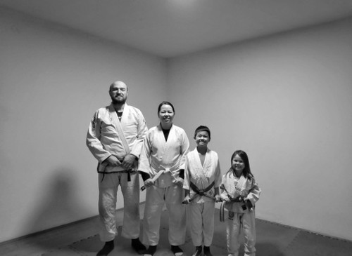 Gìn giữ hạnh phúc trong gia đình đa văn hóa ở nước ngoài - ảnh 1