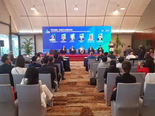 Vận tải thủy và đường sắt là trụ cột của chuỗi cung ứng xanh Việt Nam - ảnh 1