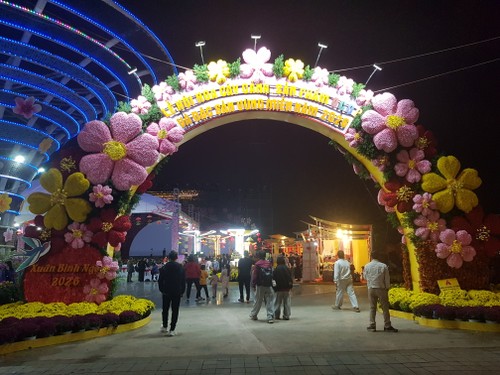 Lễ hội hoa, cây cảnh, sản phẩm OCOP và đặc sản vùng miền ở Hà Nội - ảnh 2