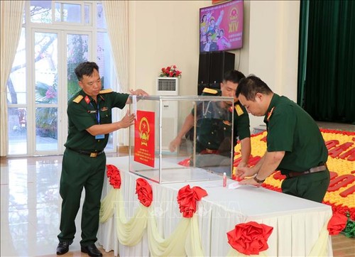 Lữ đoàn Đặc công Nước 5 thực hiện bầu cử sớm - ảnh 1