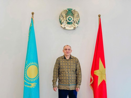 Посол Казахстана во Вьетнаме Канат Тумыш: Наурыз и Тет имеют очень много общих черт - ảnh 1