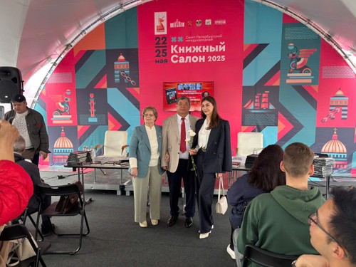 Доведение «тихих» подвигов героической агентурной группы Н.63 до русских читателей - ảnh 2