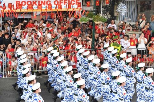 Российские друзья говорят о Вьетнаме по случаю 80-летия Дня Независимости: от героических воспоминаний до уверенности в перспективе развития страны - ảnh 3
