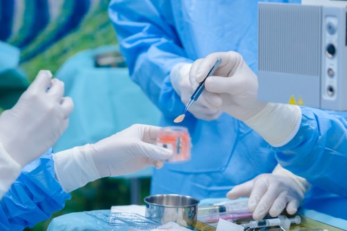 Прорыв в офтальмологии: Россия и Вьетнам запускают совместную программу пересадки роговицы - ảnh 3