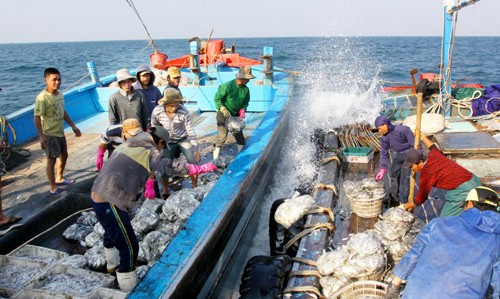 Radio trực canh - mang Tiếng nói Việt Nam đến với ngư dân - ảnh 2