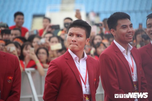 Khoảnh khắc ấn tượng lễ vinh danh những 'người hùng' ASIAD 2018 tại sân vận động Mỹ Đình - ảnh 8