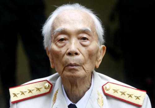 Figura de Vo Nguyen Giap, vista por fotógrafos extranjeros  - ảnh 1