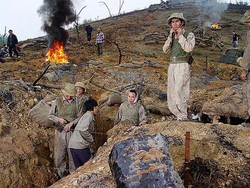 Destacan Actividades en saludo al aniversario 60 de la victoria de Dien Bien Phu - ảnh 1