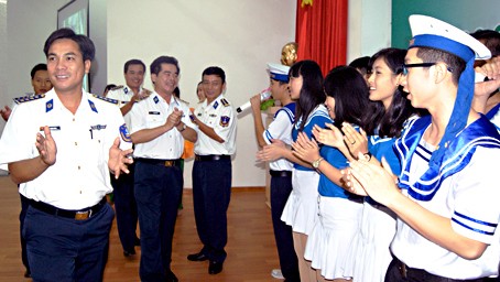 Promueven actividades hacia las zonas marítimas e isleñas patrias - ảnh 2