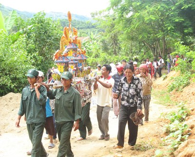 Ceremonia de despedida al muerto de los Raglai   - ảnh 3