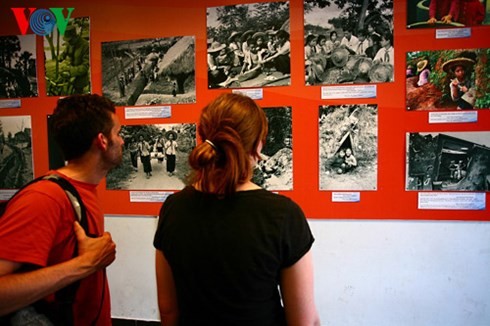 Abierta exposición fotográfica “Mar e islas de Vietnam: belleza y tranquilidad” - ảnh 1