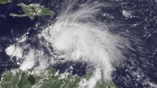 Potente huracán Matthew azota el Caribe - ảnh 1