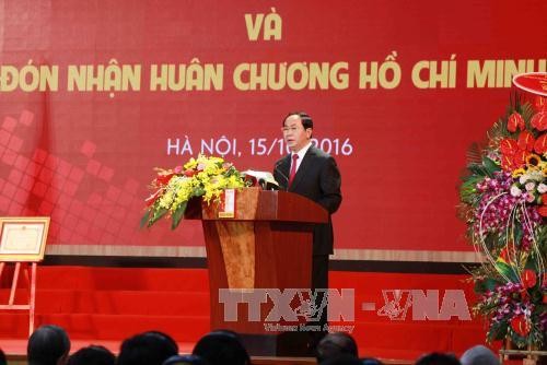 Presidente vietnamita urge a Universidad Politécnica a renovar métodos de enseñanza - ảnh 1