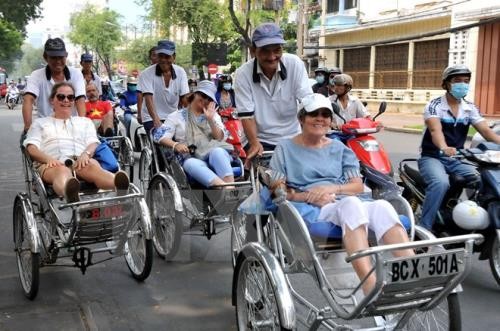 Destacan papel del turismo en crecimiento de economía vietnamita - ảnh 1