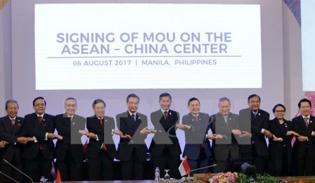 Asean y sus 10 contrapartes ratifican nuevas orientaciones de cooperación futura   - ảnh 1