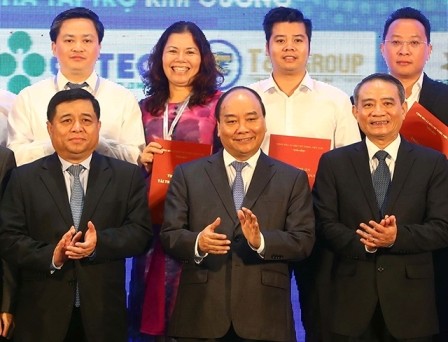 Celebran el Foro de Inversión Da Nang 2017 - ảnh 1