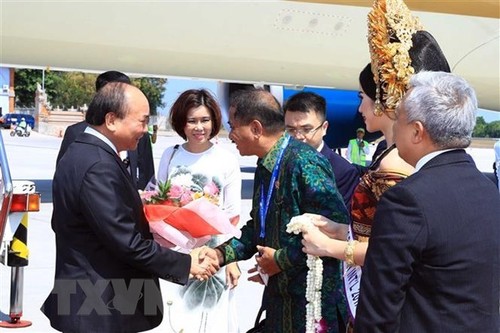 Inicia actividades el premier vietnamita en Indonesia  - ảnh 1